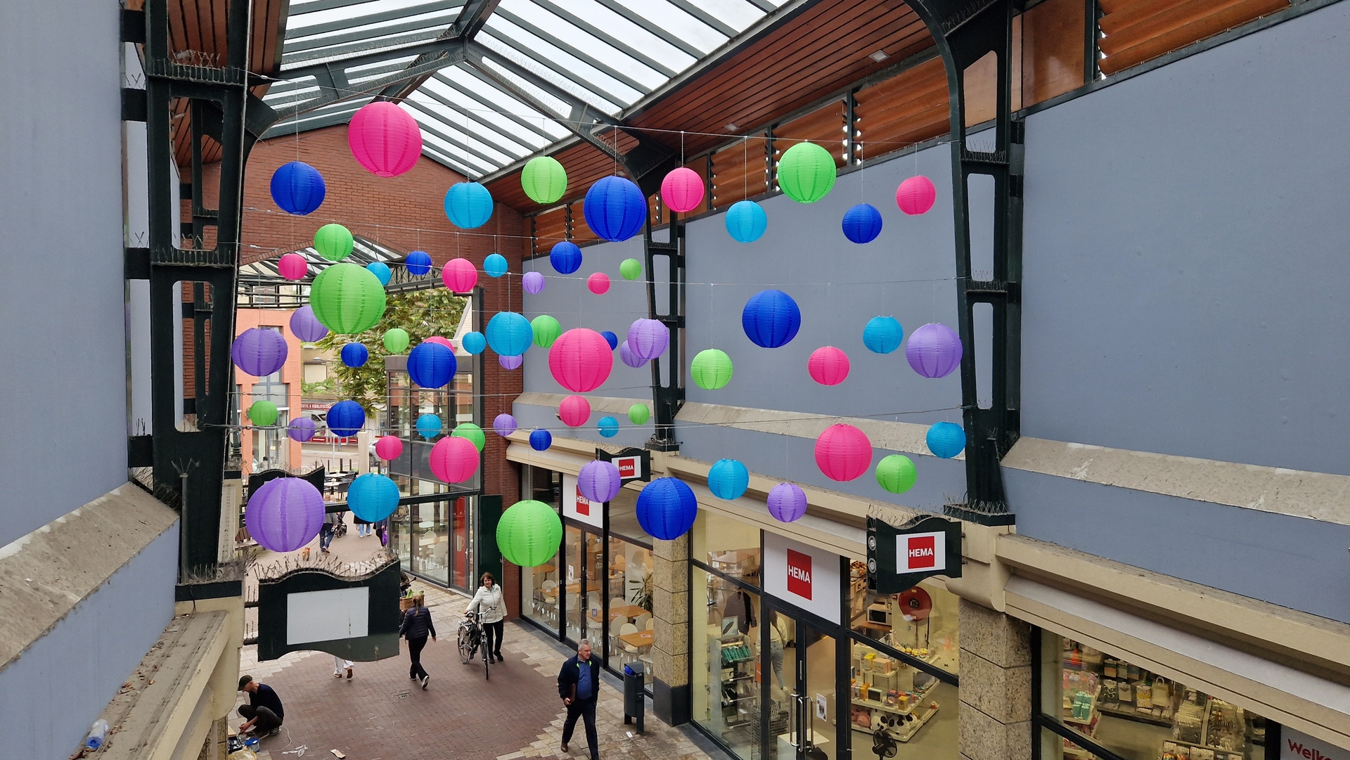 Winkelcentrum De Kerverij Lampion decoratie